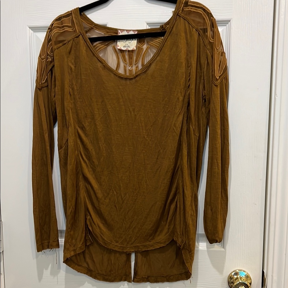 Free People Brown Ruched 3/4 Sleeve Blouse- New without tag